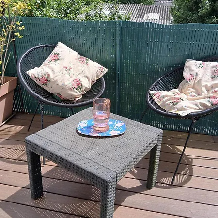 Lejlighed Flat With Balcony Terrace Near The